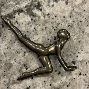 Vintage Silver Tone Modernist Gymnast Dancer Yoga Brooch